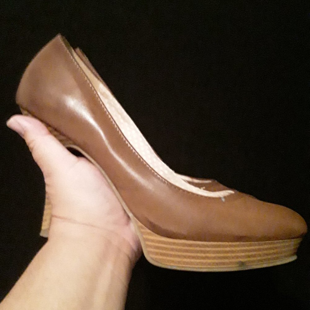 Heels/ Pumps